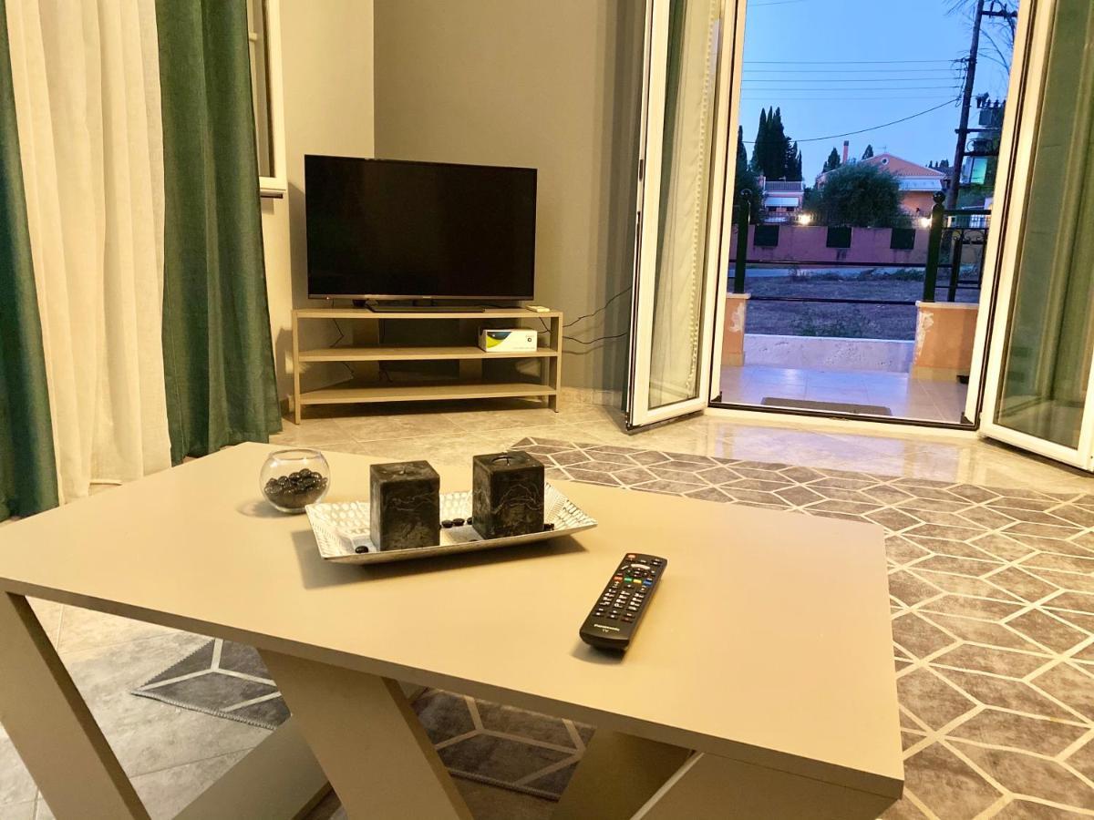 Ivy House Modern Life Near Corfu Town Apartment Контокали Екстериор снимка